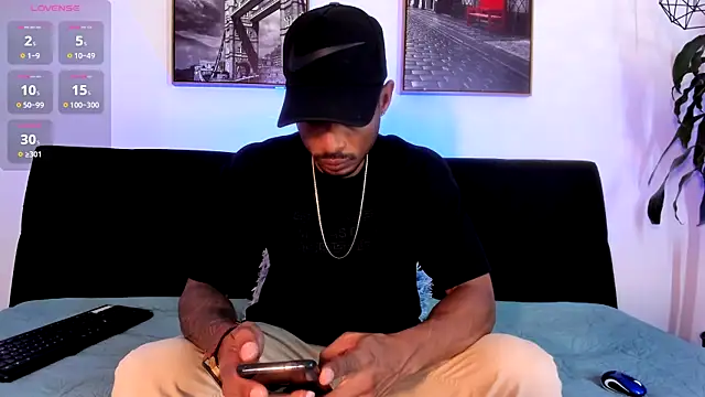 Snapshot of Sweet_Alessandre chatting on 31, 1, 2025 Sweet Alessandre online show from 31, 1, 2025