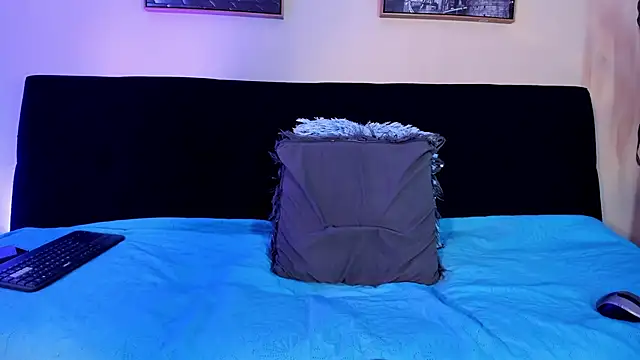 Snapshot of Sweet_Alessandre chatting on 18, 11, 2025 Sweet Alessandre online show from 18, 11, 2025