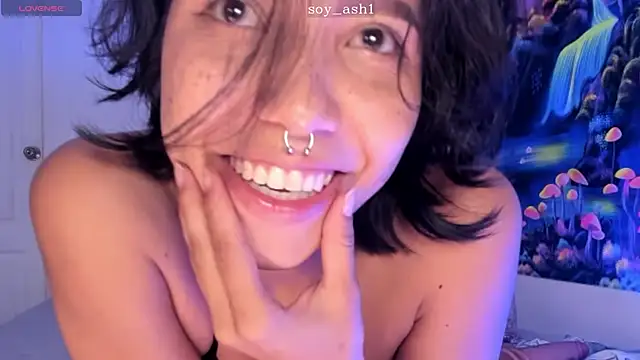 Snapshot of Ashlleycam_ chatting on 31, 12, 2024 Ashlleycam  online show from 31, 12, 2024