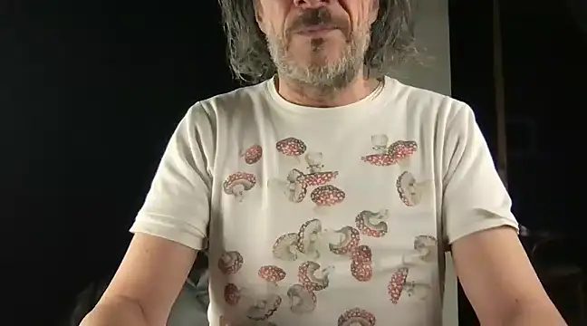 Snapshot of GioApri chatting on 23, 2, 2025 GioApri online show from 23, 2, 2025