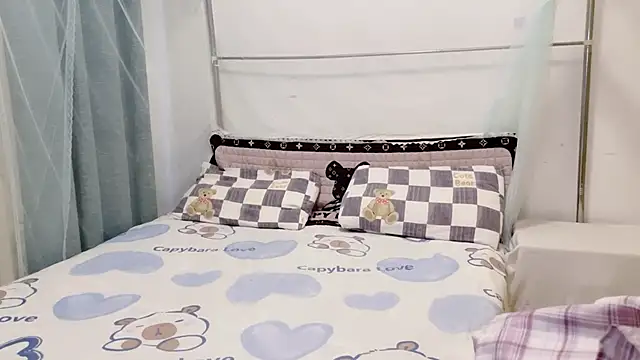 zqyaini online show from 10, 9, 2025