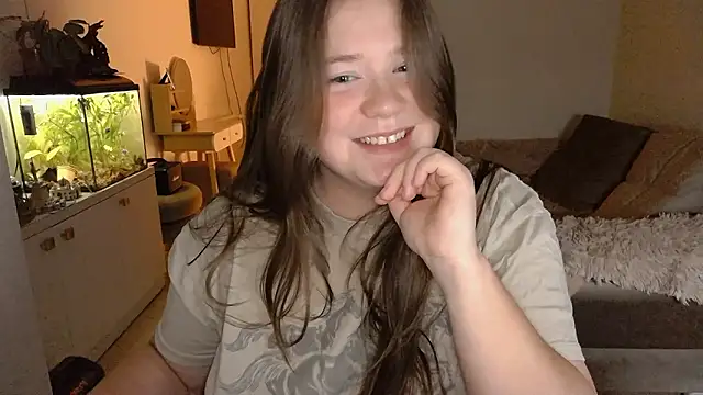 Snapshot of remirann_ chatting on 4, 12, 2024 remirann online show from 4, 12, 2024