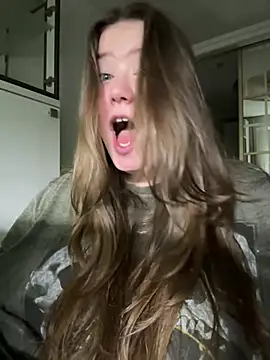 Snapshot of remirann_ chatting on 19, 12, 2024 remirann online show from 19, 12, 2024