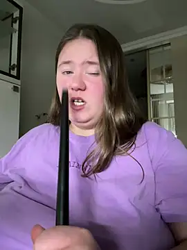 Snapshot of remirann_ chatting on 4, 1, 2025 remirann online show from 4, 1, 2025