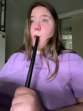 Snapshot of remirann_ chatting on 6, 1, 2025 remirann online show from 6, 1, 2025