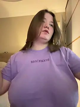 Snapshot of remirann_ chatting on 7, 1, 2025 remirann online show from 7, 1, 2025