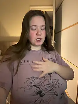 Snapshot of remirann_ chatting on 28, 1, 2025 remirann online show from 28, 1, 2025