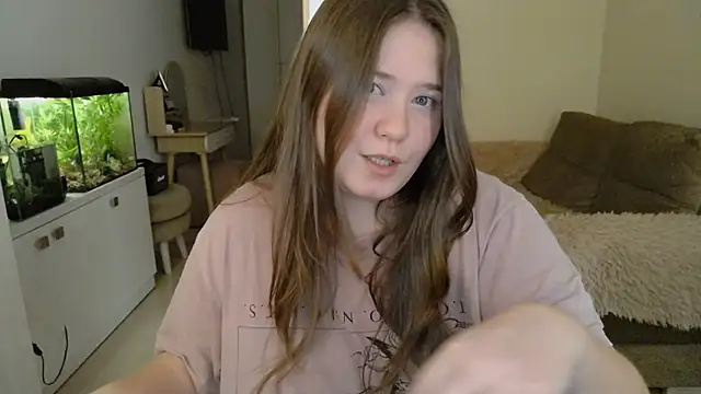 Snapshot of remirann_ chatting on 1, 2, 2025 remirann online show from 1, 2, 2025