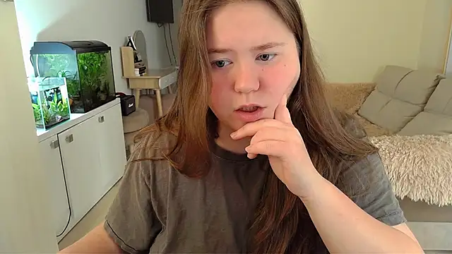 Snapshot of remirann_ chatting on 5, 3, 2025 remirann online show from 5, 3, 2025