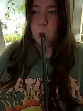 Snapshot of remirann_ chatting on 22, 9, 2025 remirann online show from 22, 9, 2025