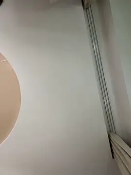 Snapshot of remirann_ chatting on 25, 9, 2025 remirann online show from 25, 9, 2025