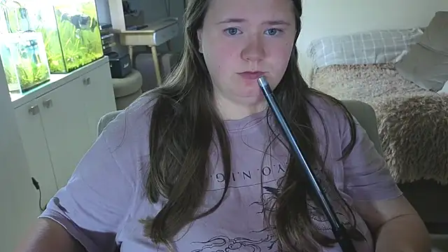 Snapshot of remirann_ chatting on 3, 11, 2025 remirann online show from 3, 11, 2025