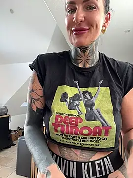 Snapshot of InkedBiitch chatting on 24, 5, 2026 InkedBiitch online show from 24, 5, 2026