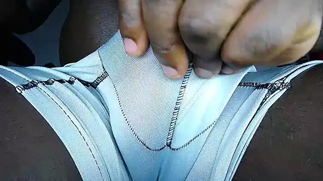 Snapshot of MAXJONES_2 chatting on 23, 5, 2026 MAXJONES 2 online show from 23, 5, 2026
