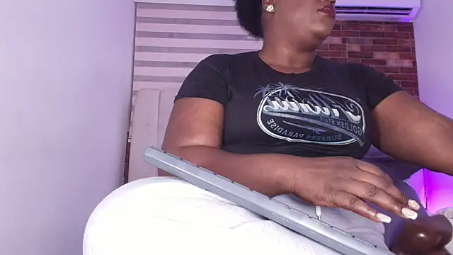  ebony-queen  online show from 26, 3, 2026