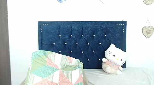 Snapshot of QueenSquirt_ chatting on 20, 2, 2025 QueenSquirt online show from 20, 2, 2025