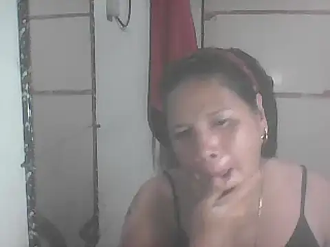 Snapshot of hotwet_mama4uxx chatting on 3, 2, 2025 hotwet mama4uxx online show from 3, 2, 2025