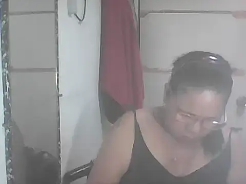 Snapshot of hotwet_mama4uxx chatting on 14, 2, 2025 hotwet mama4uxx online show from 14, 2, 2025