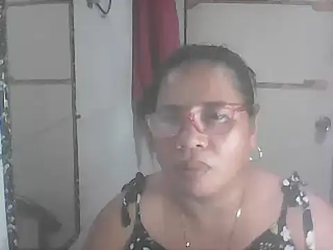 Snapshot of hotwet_mama4uxx chatting on 23, 2, 2025 hotwet mama4uxx online show from 23, 2, 2025