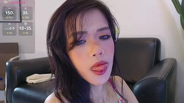 Snapshot of Fallen_Virtue chatting on 29, 10, 2025 Fallen Virtue online show from 29, 10, 2025