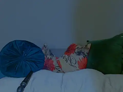 MissParis26 online show from 14, 10, 2025