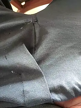 Snapshot of encantajpdo chatting on 6, 10, 2025 encantajpdo online show from 6, 10, 2025