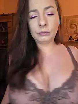 Snapshot of cristalines chatting on 2, 5, 2026 cristalines online show from 2, 5, 2026