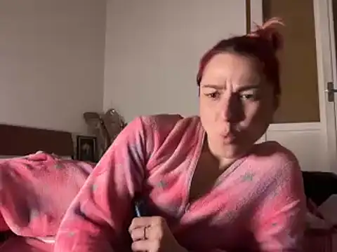 Nikky Divine online show from 2, 12, 2024