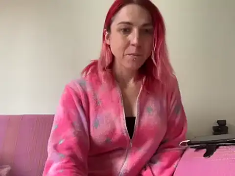 Nikky Divine online show from 3, 1, 2025