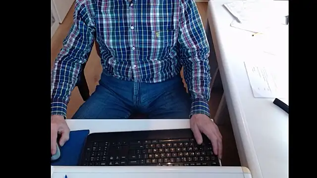 Snapshot of dutchpornking chatting on 2, 2, 2025 dutchpornking online show from 2, 2, 2025
