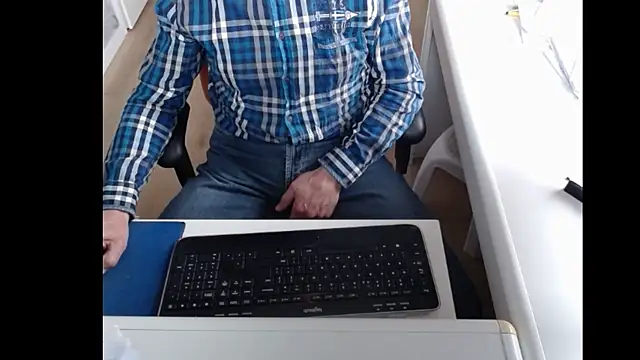 Snapshot of dutchpornking chatting on 4, 2, 2025 dutchpornking online show from 4, 2, 2025