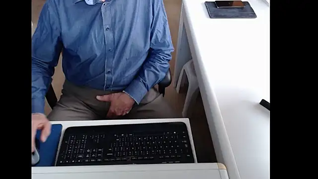 Snapshot of dutchpornking chatting on 24, 4, 2026 dutchpornking online show from 24, 4, 2026