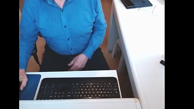 Snapshot of dutchpornking chatting on 2, 5, 2026 dutchpornking online show from 2, 5, 2026