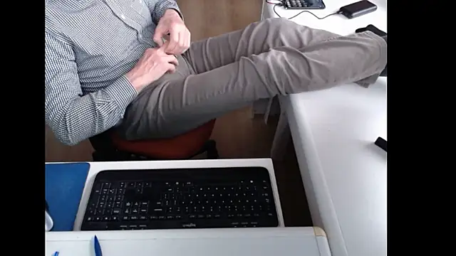 Snapshot of dutchpornking chatting on 6, 5, 2026 dutchpornking online show from 6, 5, 2026