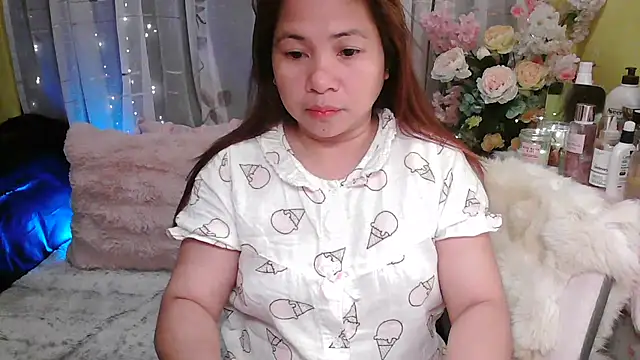 Snapshot of OhmyPinay chatting on 14, 7, 2026 OhmyPinay online show from 14, 7, 2026
