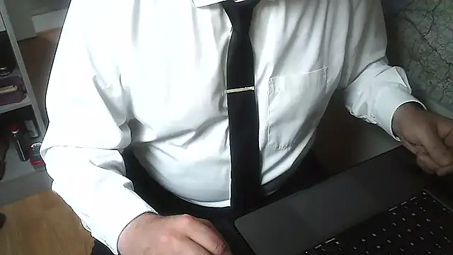 DUDURAxh online show from 4, 3, 2025