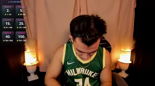 Snapshot of 000batman000 chatting on 7, 2, 2025 000batman000 online show from 7, 2, 2025