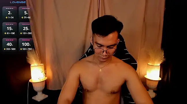 Snapshot of 000batman000 chatting on 19, 2, 2025 000batman000 online show from 19, 2, 2025