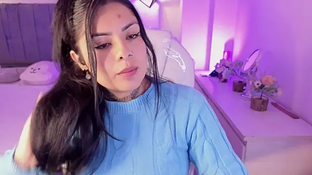 Snapshot of Catalinaa_martinez chatting on 9, 10, 2025 Catalinaa martinez online show from 9, 10, 2025