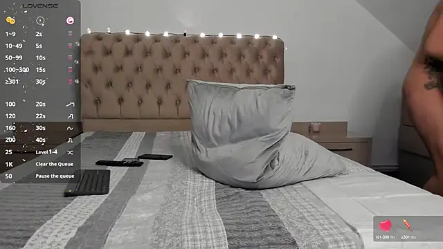 BiancaCruzzz online show from 6, 1, 2025