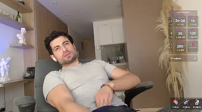 Snapshot of bradley_muscle chatting on 13, 3, 2025 bradley muscle online show from 13, 3, 2025