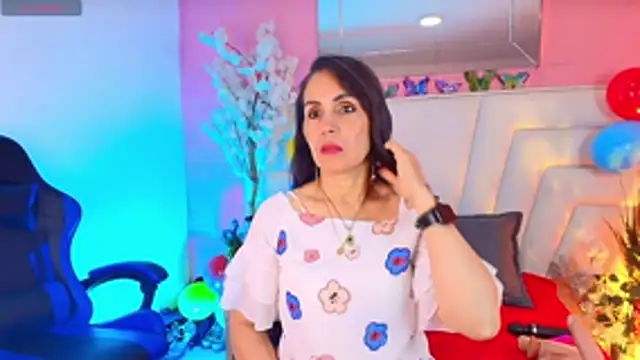 Snapshot of moxa_hot chatting on 29, 6, 2026 moxa hot online show from 29, 6, 2026