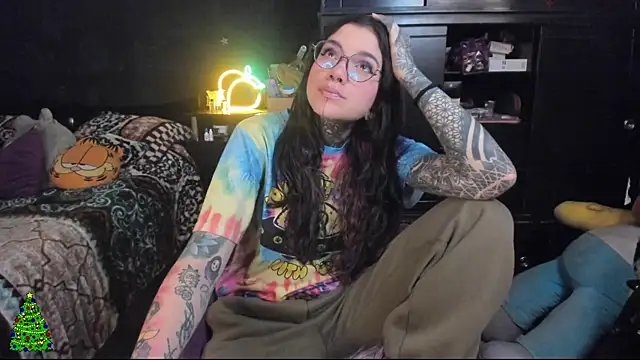 Snapshot of Lilmarieee chatting on 28, 12, 2024 Lilmarieee online show from 28, 12, 2024