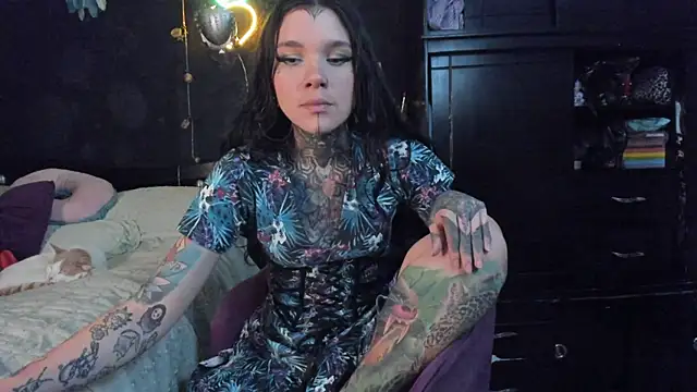 Snapshot of Lilmarieee chatting on 13, 11, 2025 Lilmarieee online show from 13, 11, 2025