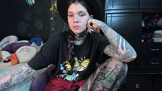 Snapshot of Lilmarieee chatting on 19, 11, 2025 Lilmarieee online show from 19, 11, 2025