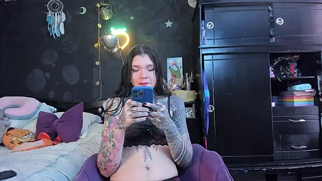 Snapshot of Lilmarieee chatting on 20, 11, 2025 Lilmarieee online show from 20, 11, 2025