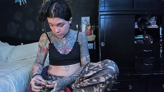 Snapshot of Lilmarieee chatting on 1, 12, 2025 Lilmarieee online show from 1, 12, 2025