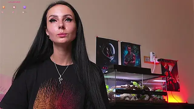 YaraAveiri online show from 25, 7, 2026