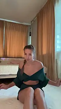 Snapshot of YOUR-KARINA chatting on 4, 11, 2025 YOUR-KARINA online show from 4, 11, 2025