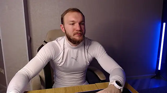 Snapshot of Toress1 chatting on 8, 2, 2025 Toress1 online show from 8, 2, 2025